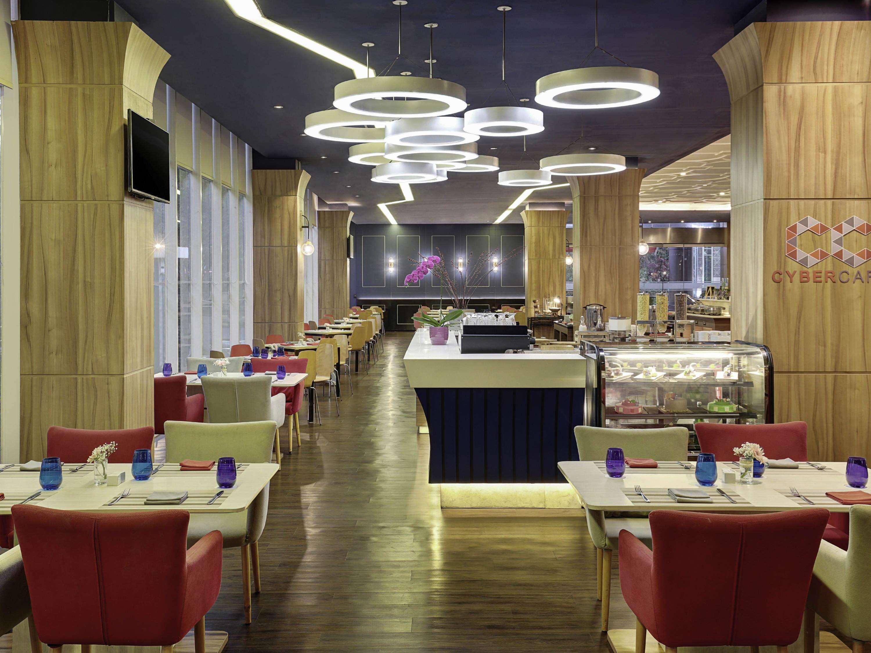 Mercure Bandung Nexa Supratman Εξωτερικό φωτογραφία