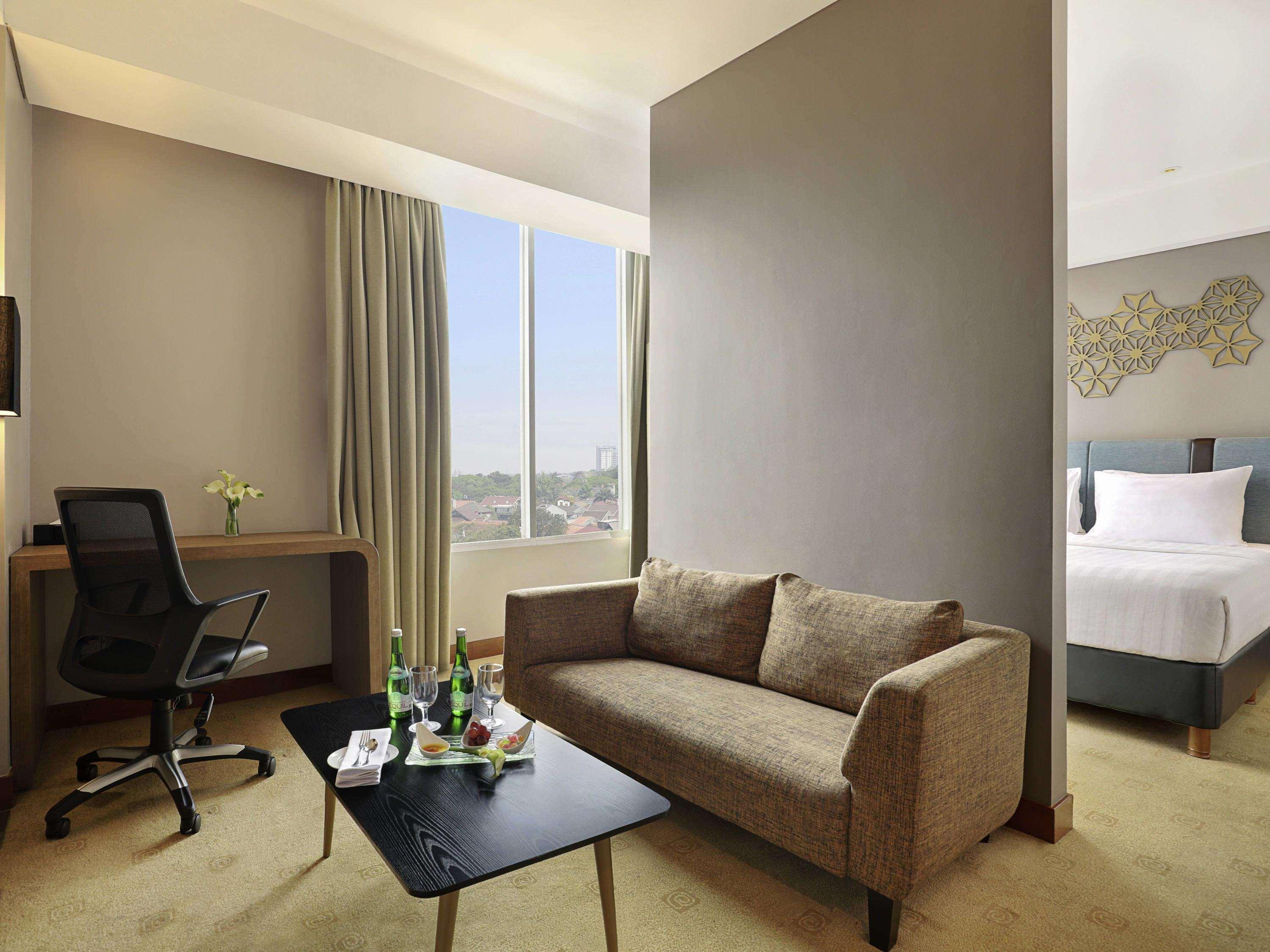 Mercure Bandung Nexa Supratman Εξωτερικό φωτογραφία